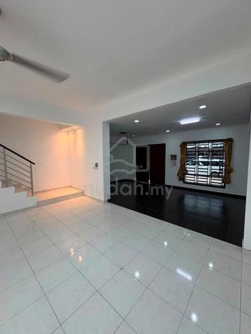 2.5 Storey Terrace House @ Setia Indah, Renovated 1