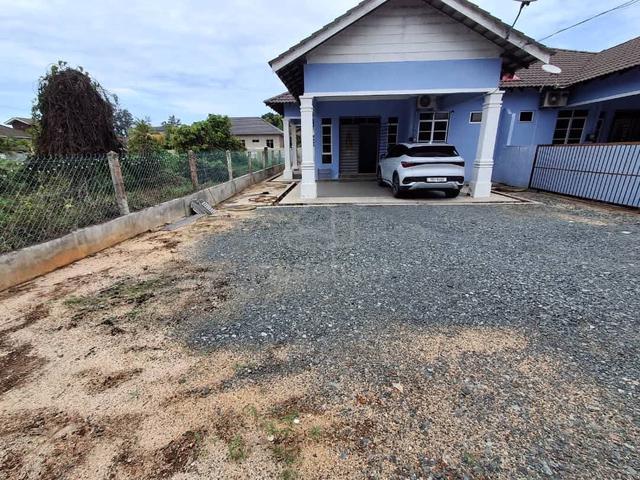 Semi D Setingkat Sura Tengah Berdekatan Pantai Teluk Lipat Dungun 1