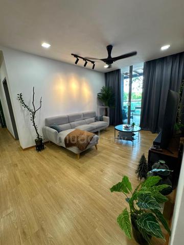 LakeFront Residence 1
