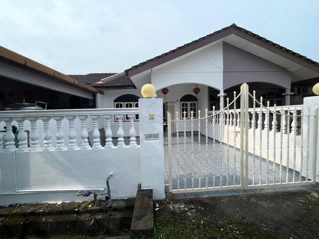 FOR RENT !! 1 Storey Taman Seri Mangga Pokok Mangga Melaka 1