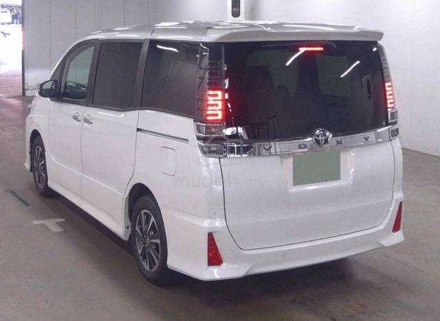 OFF % Toyota Voxy ZS 2.0 Kirameki III Grade 5 A B - 1