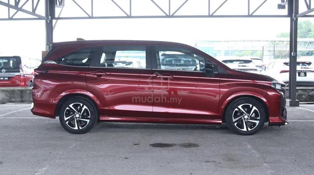 2022 Perodua ALZA 1.5 AV free/service/warnty - 2