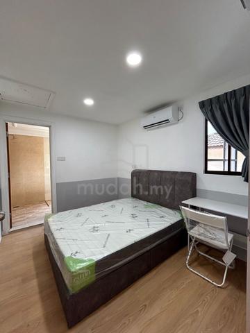 2 mins to shop/5 mins to CIQ/5 mins to EDL Highway/FF/Medium Room/LowD 1