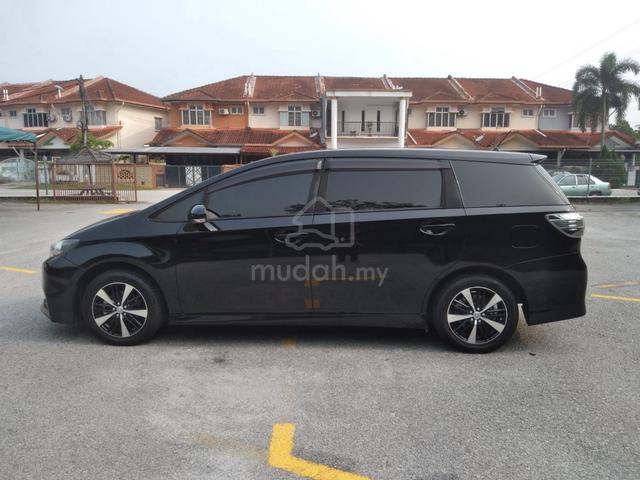 2013 Toyota WISH 1.8 S ZGE20G FACELIFT (A) - 3