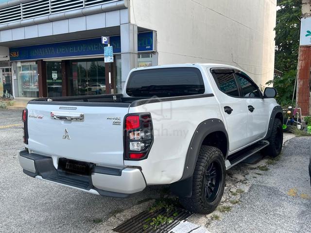 2021 Mitsubishi TRITON 2.4 VGT PREMIUM MY19 L200 - 2