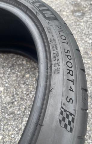 Used Tayar 255-35-19 Michelin PS4S 1biji shj (23y) - photo 3 of 6
