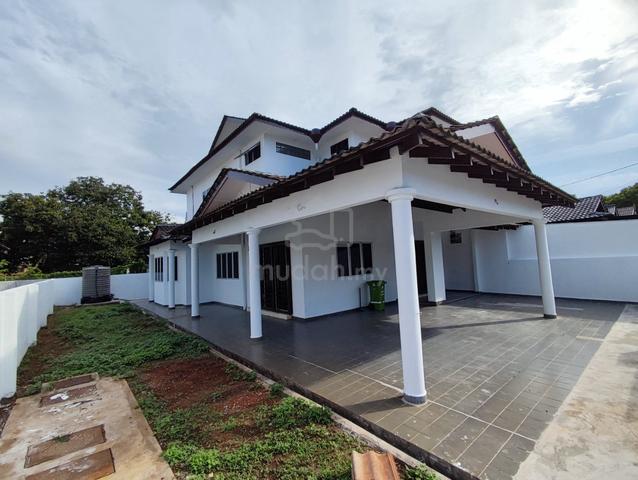 Double Storey Semi-D at Pantai Batu Hitam Near The Sea 1