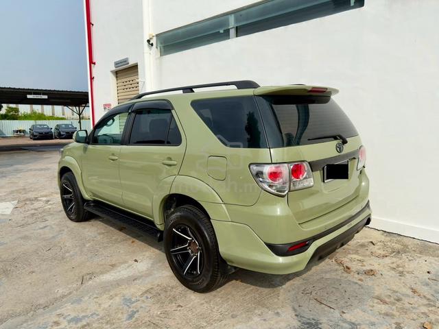 2014 Toyota FORTUNER 2.5 G KUN50R (A) - 4