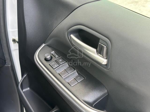 7 SEAT 2022 Toyota VOXY S-Z 29k KM - 5