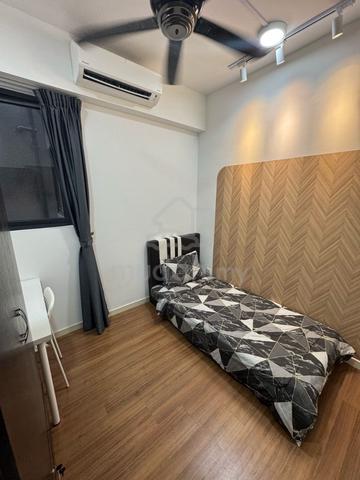 Single Room and Middle Room at M Vertica Move In Condition 1