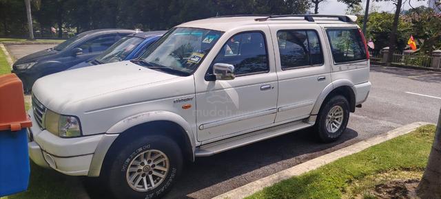 Ford EVEREST 2.5 XLT 4X2 (A) - 3