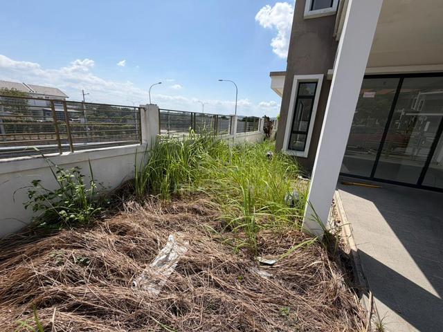 End Unit 2 Storey Ixora Residences Bandar Seri Coalfields Sungai Buloh 1