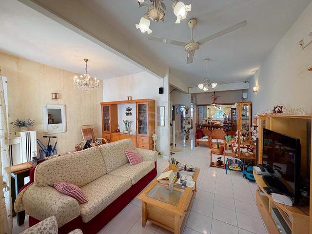 Greenlane Delima Double Storey Terrace Facing Garden Flat Land RARE 1