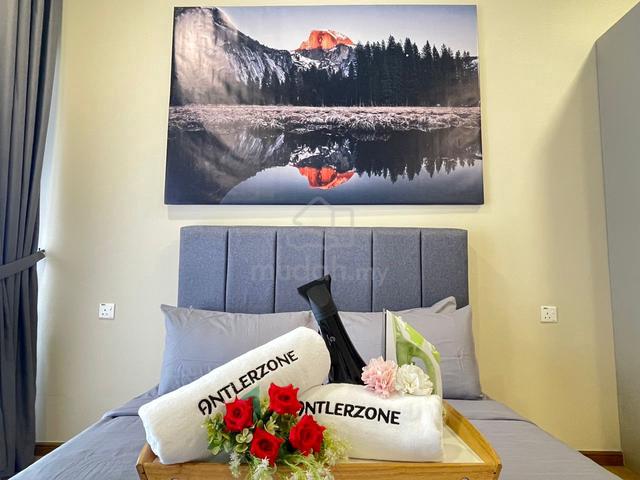 Bay Point @ Country Garden Danga Bay 5