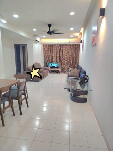 Danga View Apartment 1