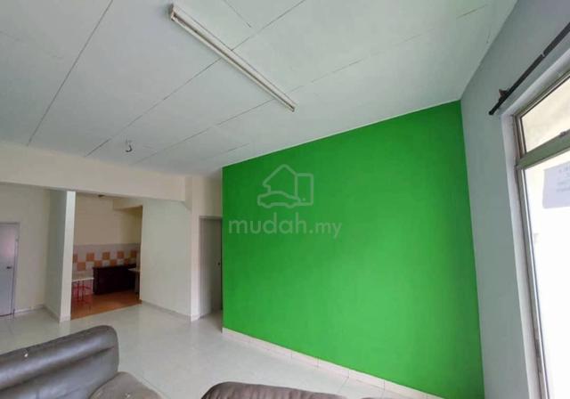 Taman Nusa Bestari, Shop Apartment 1