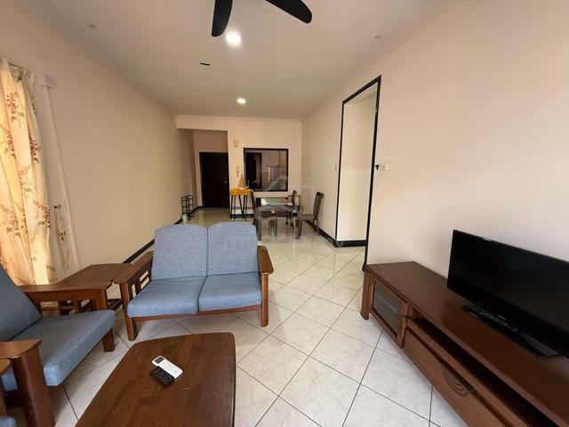 Marina Court 1