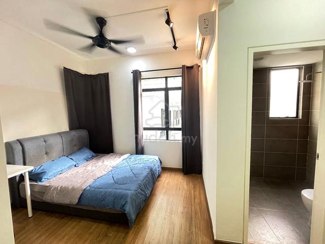 【New Renovated】The Greens Master Aircon Room at Subang West 1