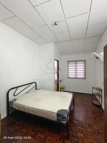 Wangsa Maju Desa Setapak Room For Rent Walking Distance LRT (female) 1