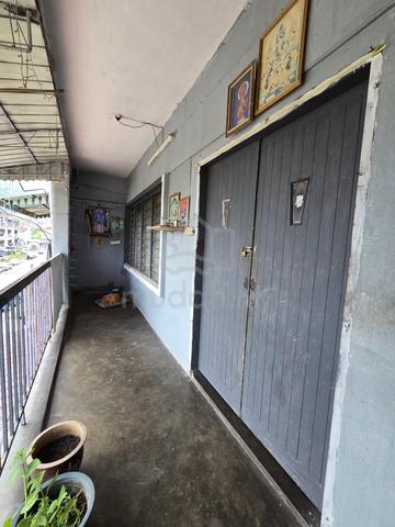 Flat Taman Pelangi 1