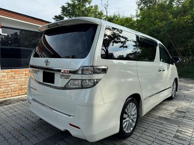 2013 Toyota VELLFIRE 2.4 Z GOLDEN EYES FACELIFT - 4