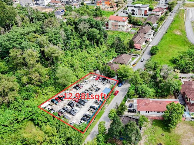 Premium Bungalow Flat Land at hilltop for sale 1