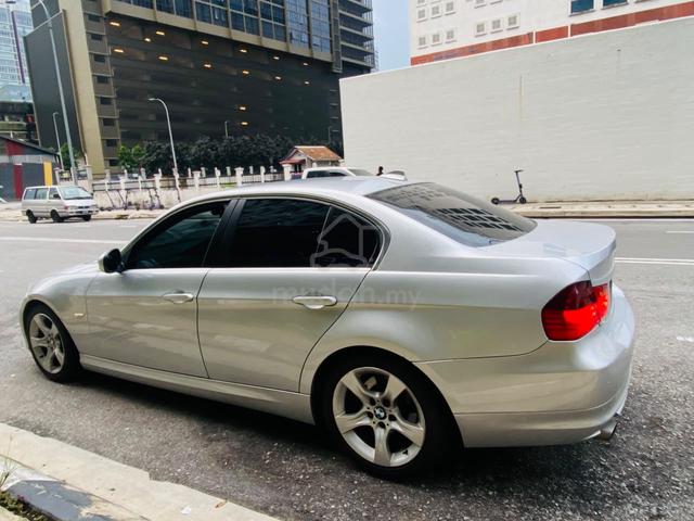BMW 320i E90 LCI (2011) - Immaculate Condition - 3