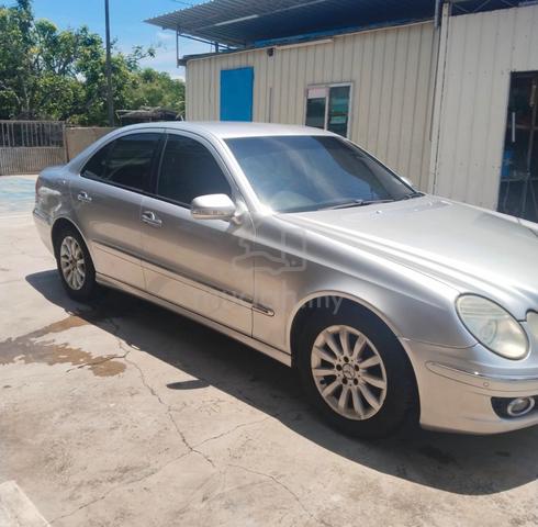 2008 Mercedes Benz E-CLASS 1.8 200 K ELEGANCE - 4
