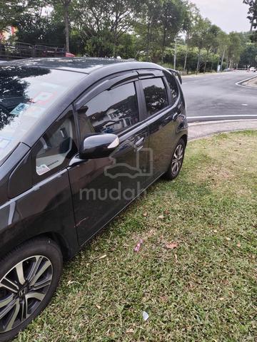 2013 Honda JAZZ 1.3 (HYBRID) FACELIFT (A) - 2