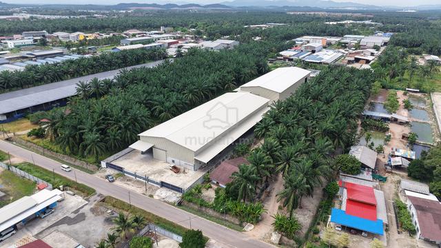 COMBINING WAREHOUSE KAMPUNG SELAMAT TASEK GELUGOR BRAND NEW FoR RENT 4
