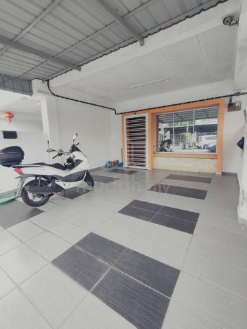 Taman Scientex / Pasir Gudang / 2 Storey Terrace House 1
