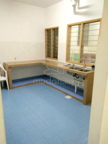 BILIK SEWA PEREMPUAN MELAYU - APARTMENT MELUR & MAWAR - Near LRT 3