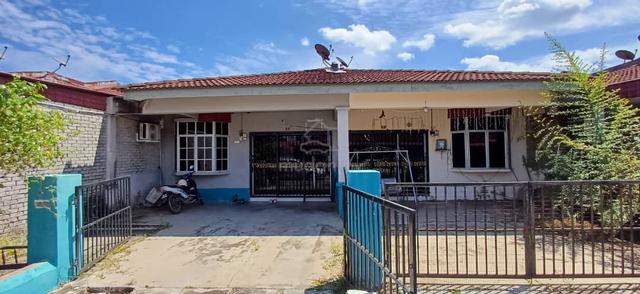 Adjacent house with 6 bedrooms 1