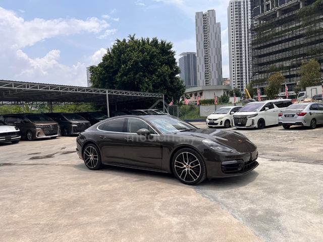 2022 Porsche Panamera S 2.9L Platinum Edition - 1