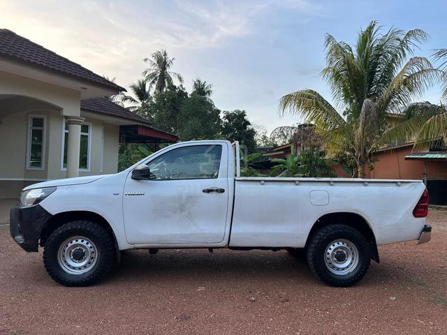 2017 Toyota HILUX SINGLE CAB REVO 2.4 (M) - 5