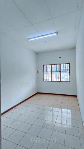 KOTA PENDAMAR Pandamaran Port Klang 1 Storey House For Rent 1