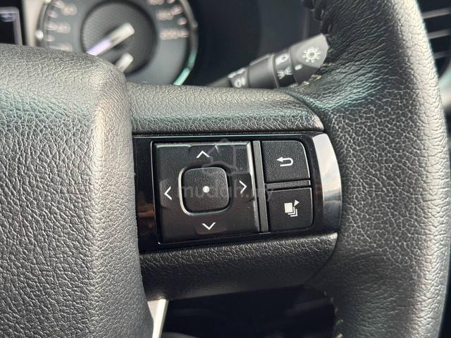 2021 Toyota HILUX 2.4 V (A) 360 CAM LOW MILEAGE - 4