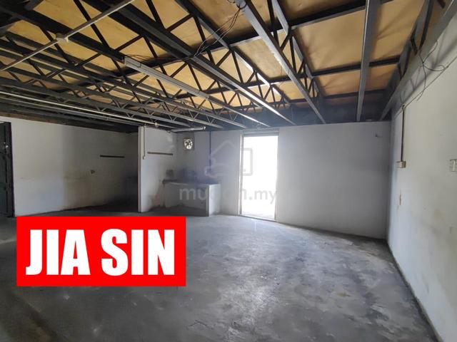 1.5 Storey Light Industrial Warehouse for RENT @ Permatang Tinggi 1