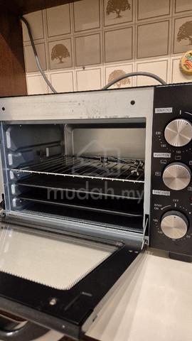 SHARP Electric Toaster Oven - photo 3 of 3