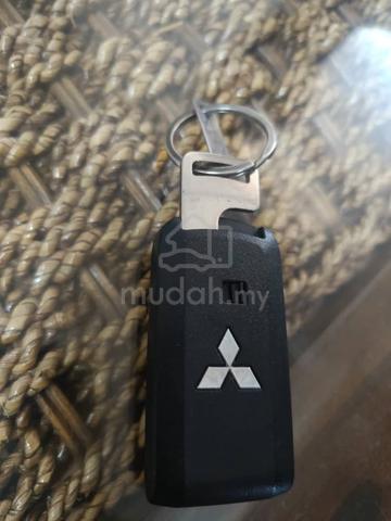 2012 Mitsubishi GRANDIS 2.4 MIVEC ENHANCED (A) - 2