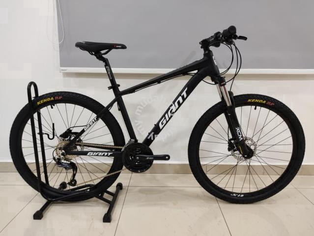 giant 27 speed mountain bike