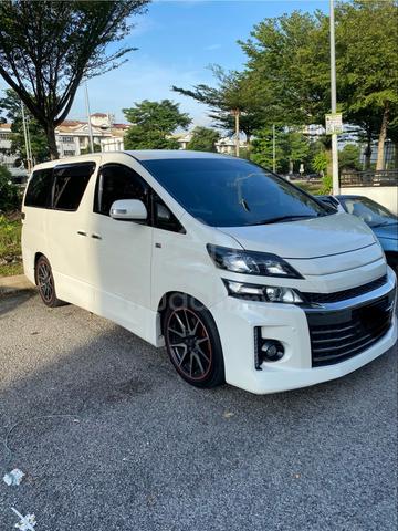 2013 Toyota VELLFIRE 2.4 GS - 2