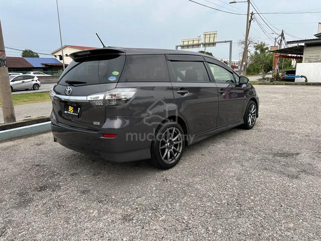 2013 Toyota Wish 1.8 X (A)- 3 Tahun Warranty - 4