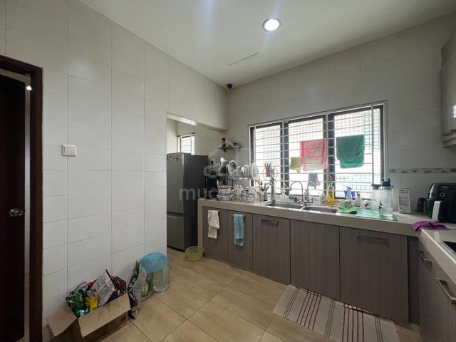 3 sty house @ Venture Heights, Balakong, Cheras, Selangor, Gated Guard 4