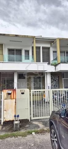 Townhouse Pear Villa (Upper Level) Bandar Saujana Putra, 42610 Jenjaro 1