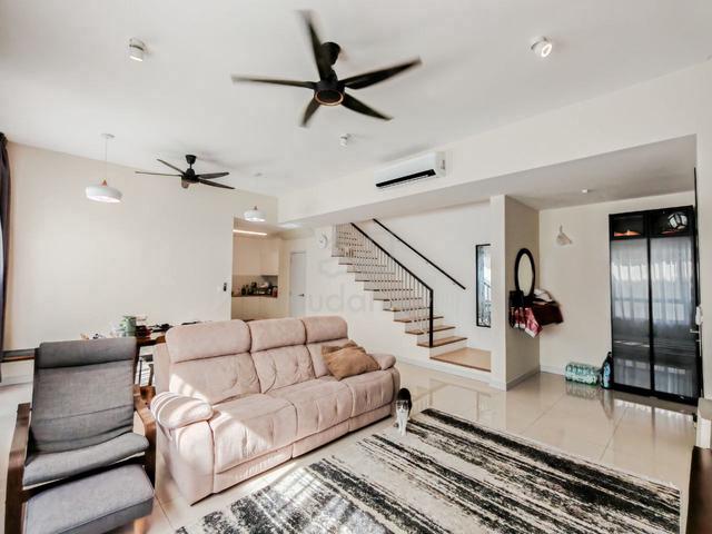 Facing South | 2 Storey Semi Detached Mallow | Kota Emerald 1