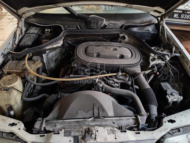 1995 Mercedes Benz 230E 2.3 (A) - 5
