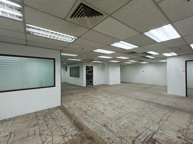 Wisma Uoa office jalan pinang near klcc. multiple unit available 1