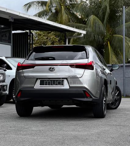 Used 2023 Lexus UX200 2.0 URBAN (A) - 3