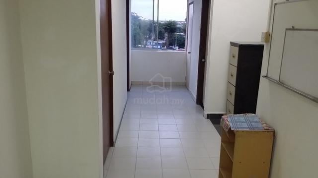 High Cash Flow Shop lot Office for Sale 1